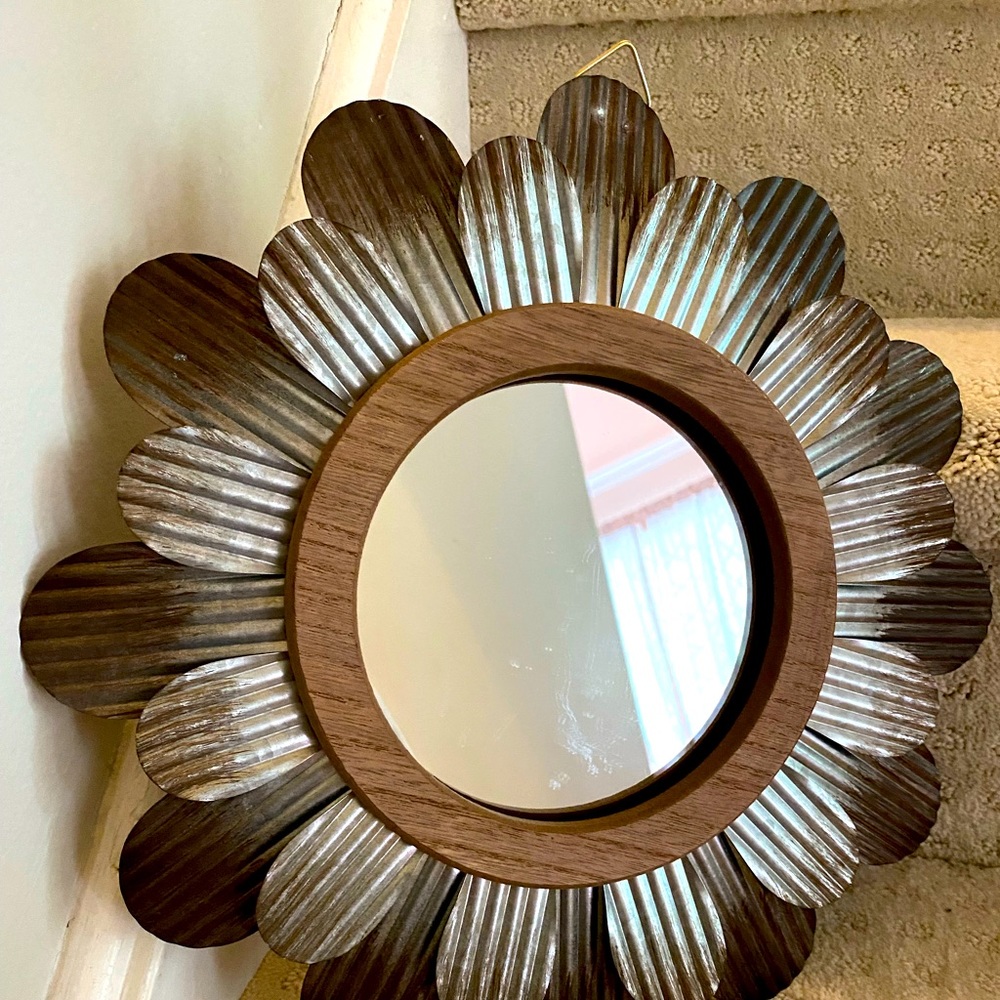 Metal Flower Mirror